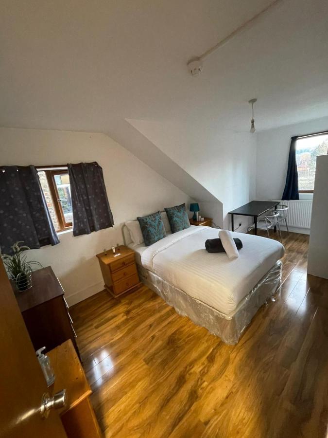 Sw16 Norbury Guesthouse Londýn Exteriér fotografie