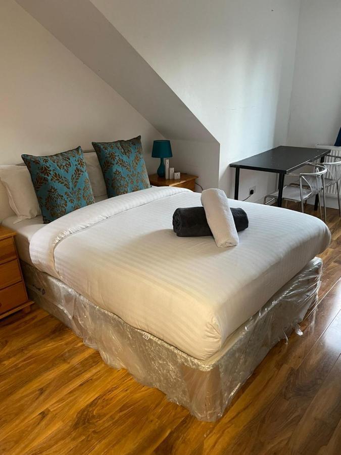Sw16 Norbury Guesthouse Londýn Exteriér fotografie