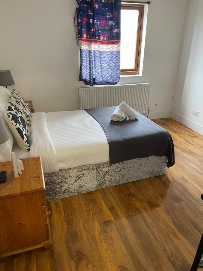 Sw16 Norbury Guesthouse Londýn Exteriér fotografie