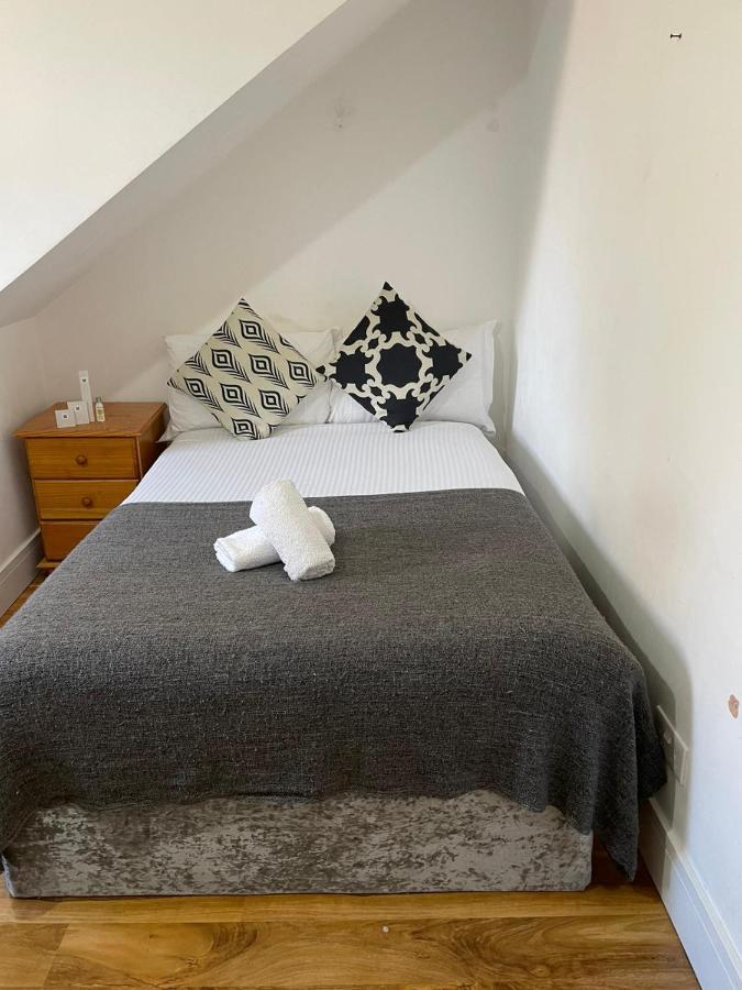 Sw16 Norbury Guesthouse Londýn Exteriér fotografie