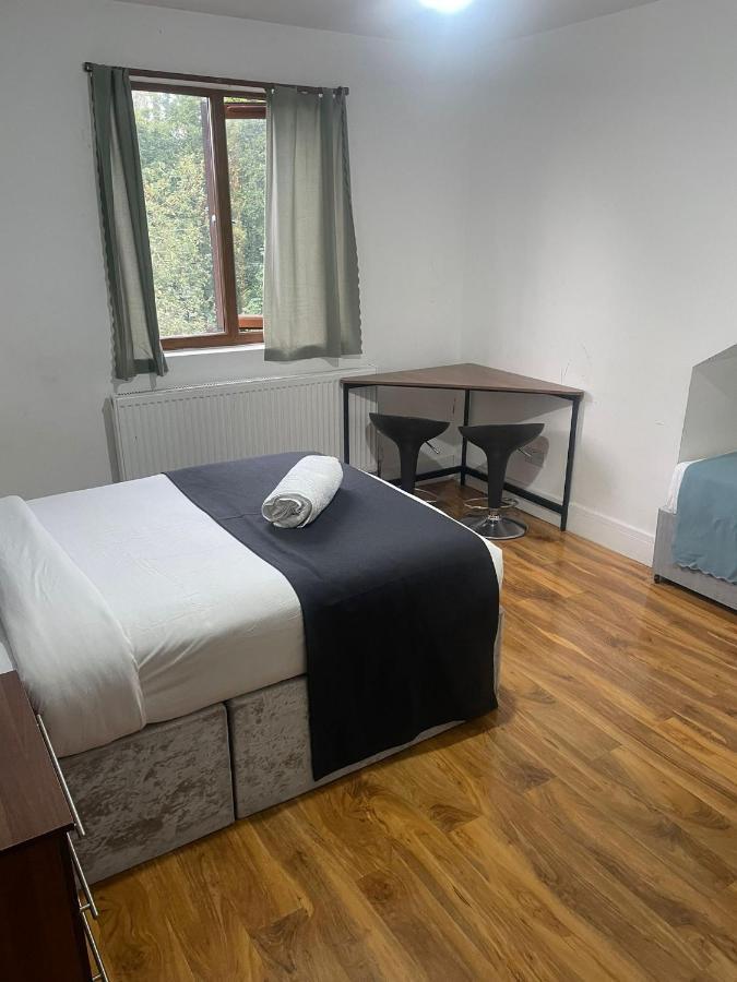 Sw16 Norbury Guesthouse Londýn Exteriér fotografie
