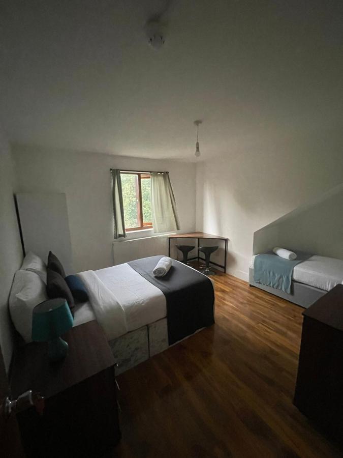 Sw16 Norbury Guesthouse Londýn Exteriér fotografie